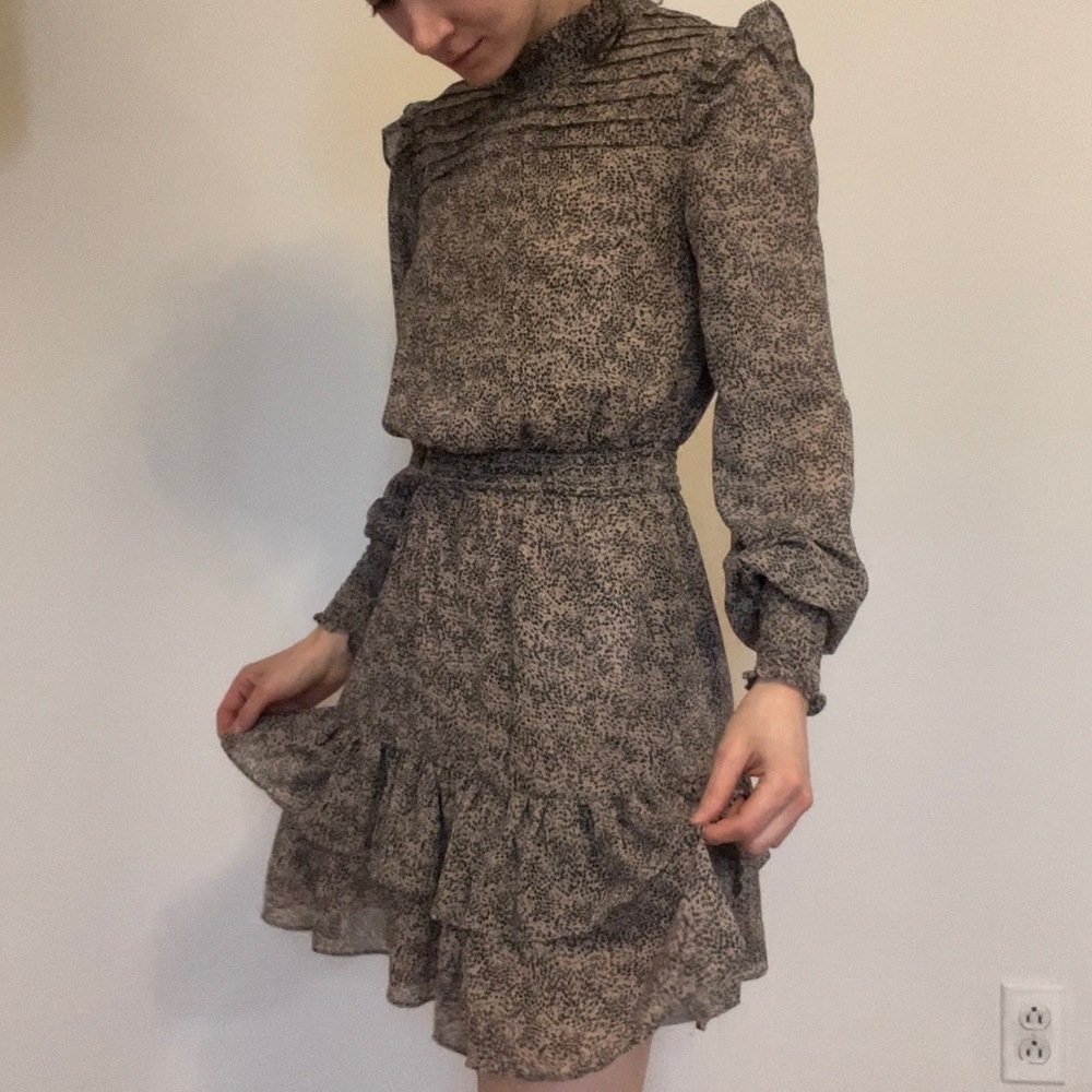 Feminine dress